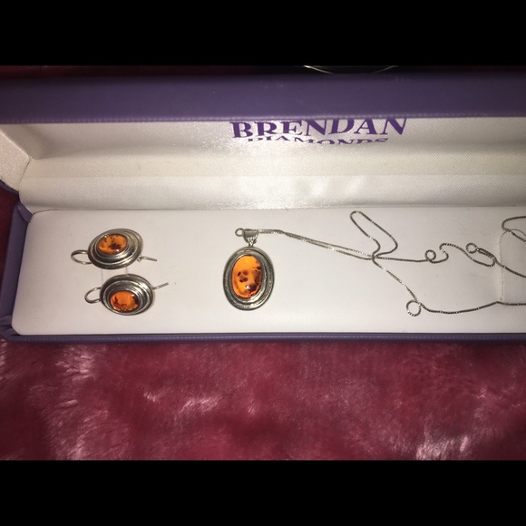Vintage Amber stone set! - Picture 2 of 8